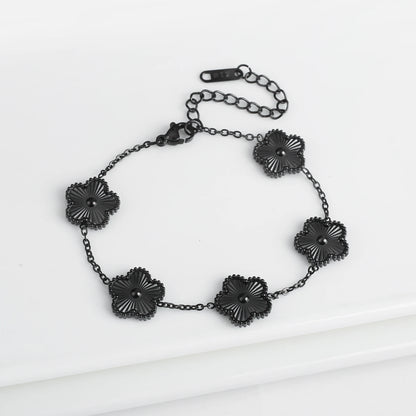 CloverGrace – Five-Leaf Shell Bracelet